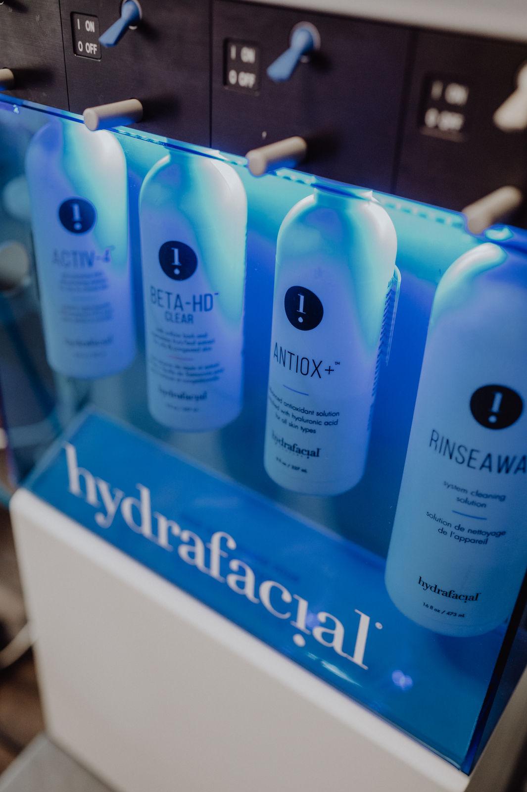 HydraFacial Serum-Flaschen